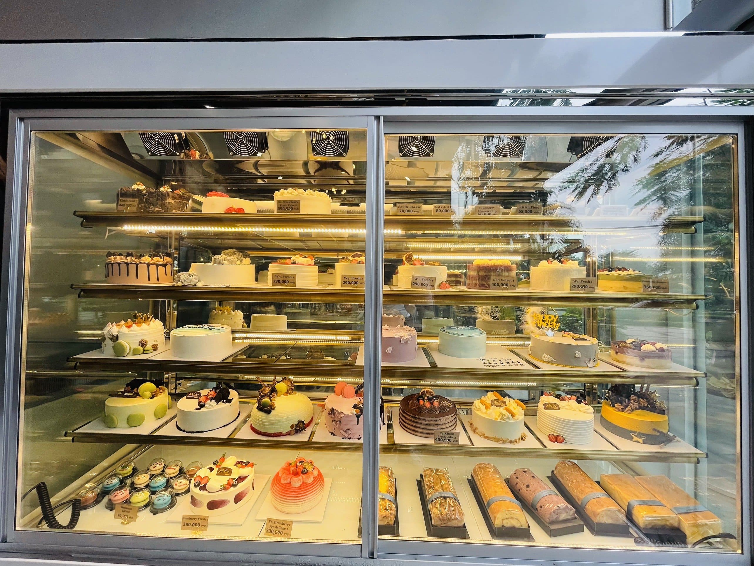 tu-de-banh-ngon-atelier-premium-bakery