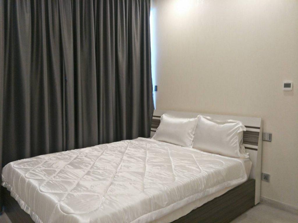2 Bedrooms – Apartment Vinhomes Golden River For Rent – in Aqua 1
