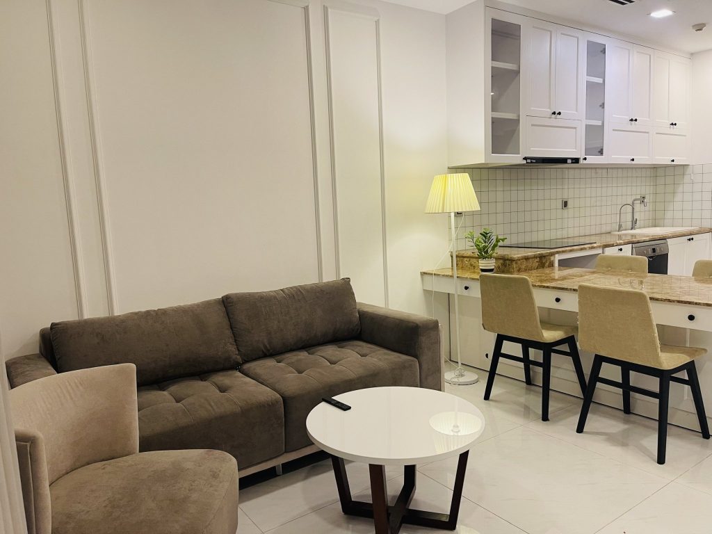 VINHOMES CENTRAL PARK 1 APARTMENT FOR – 2 BEDROOM WITH FULL FURNITURE